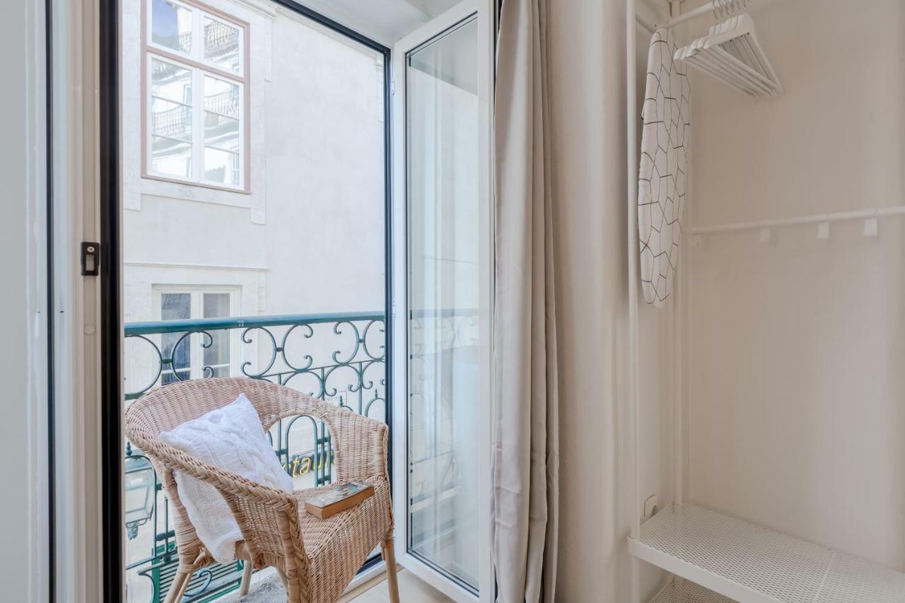 Apartment Sunny Bairro Alto & Chiado Apartment, By Timecooler